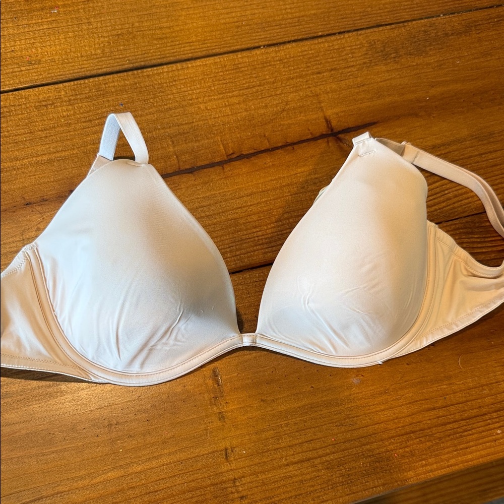 PINK Victoria's Secret Cream Bra
